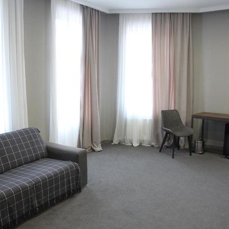 Hotel History • Სასტუმრო Ისტორია シグナギ エクステリア 写真