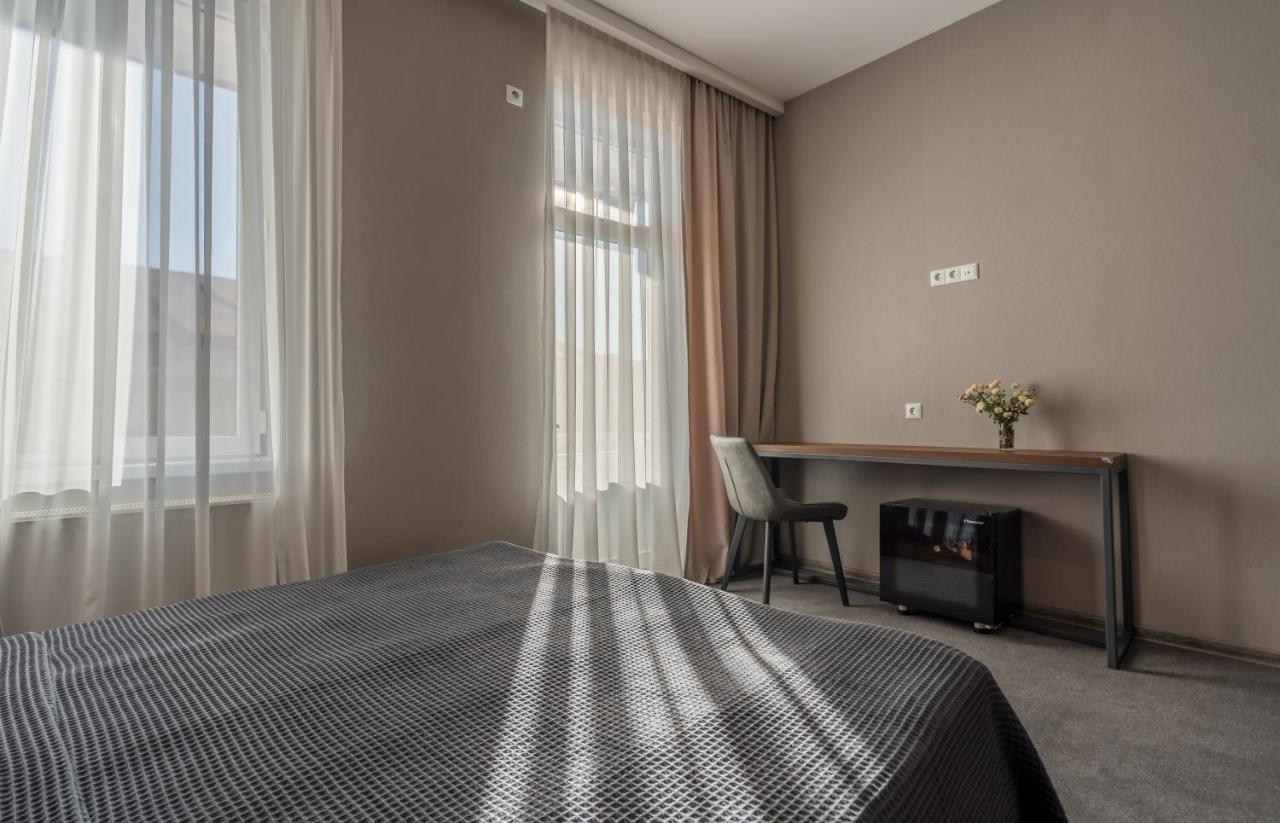 Hotel History • Სასტუმრო Ისტორია シグナギ エクステリア 写真